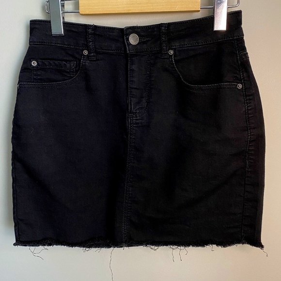 Garage Clothing Women's Black Stretchy Denim Mini Skirt Size‎ Small - Picture 1 of 13